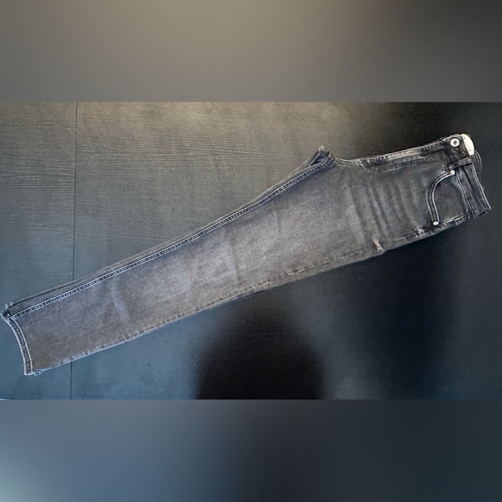 Zara Women's Gray Straight Leg Jeans - High Stretch - Picture 5 of 9